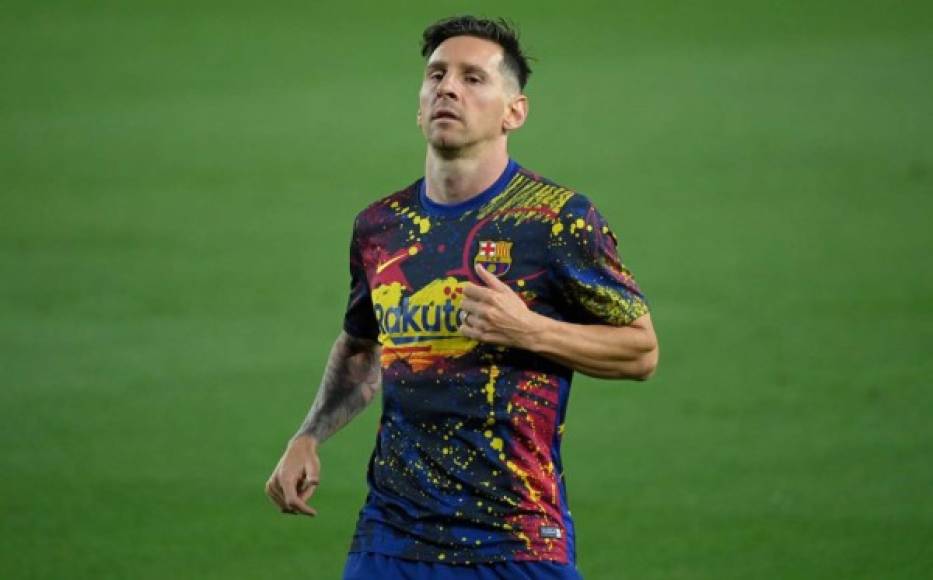 Lionel Messi es libre para negociar con el club que desee: a seis meses de que expire su contrato con el Barcelona, el seis veces ganador del Balón de Oro está autorizado a negociar con otros clubes.