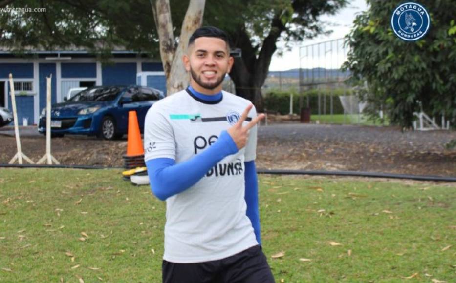 Josué Villafranca: El delantero hondureño regresa al Motagua luego de su paso por el el CF Intercity de Alicante de la tercera división de España.