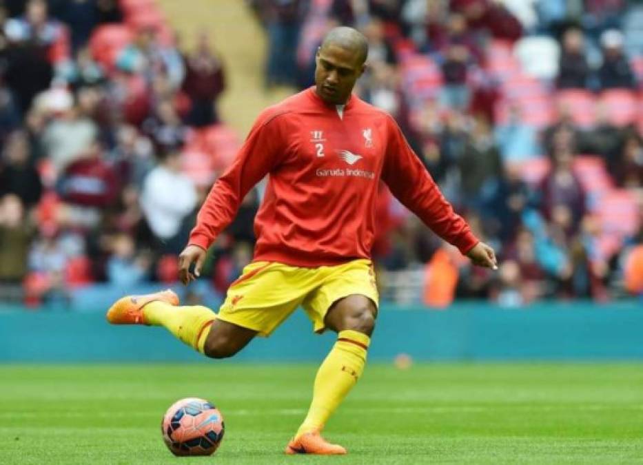 Glen Johnson: Lateral derecho de vocación ofensiva, el inglés fue un fijo durante años en el Liverpool y en la selección inglesa, con la que jugó 54 partido.