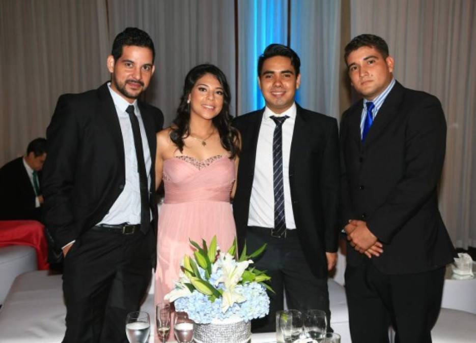 Marco Molina, Leyna Zelaya, Antonio Echeverri y William Gale.