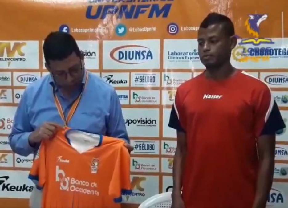 Aly Christofer Arriola: El experimentado delantero ha sido anunciado como nuevo jugador de la UPN, llega procedente del Santos FC de la Liga de Ascenso.