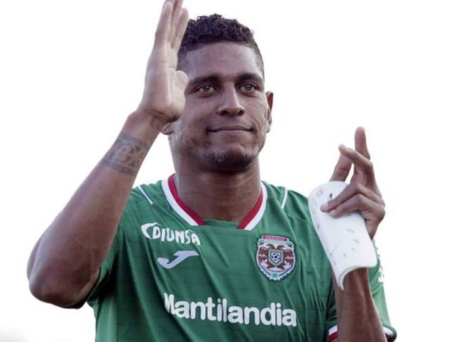 Carlo Costly: El gerente deportivo del Honduras Progreso, Fernando Ávila, reveló que se contactaron con Costly ya que están interesados en sus servicios. Al final todo indica que el delantero está viendo otras opciones y por ahora no define su futuro.