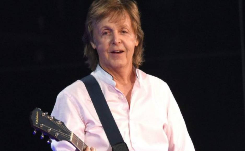 Paul McCartney, en Twitter dijeron el cantante murió hace más de 40 años, es decir, en la época en la que tocaba con los Beatles, y que desde entonces un hombre de aspecto parecido le sustituye.