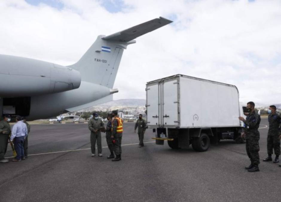 El gobierno hondureño está cerrando acuerdos con varias farmacéuticas para adquirir las vacunas que necesita Honduras para atender a su población en la lucha contra la covid-19.