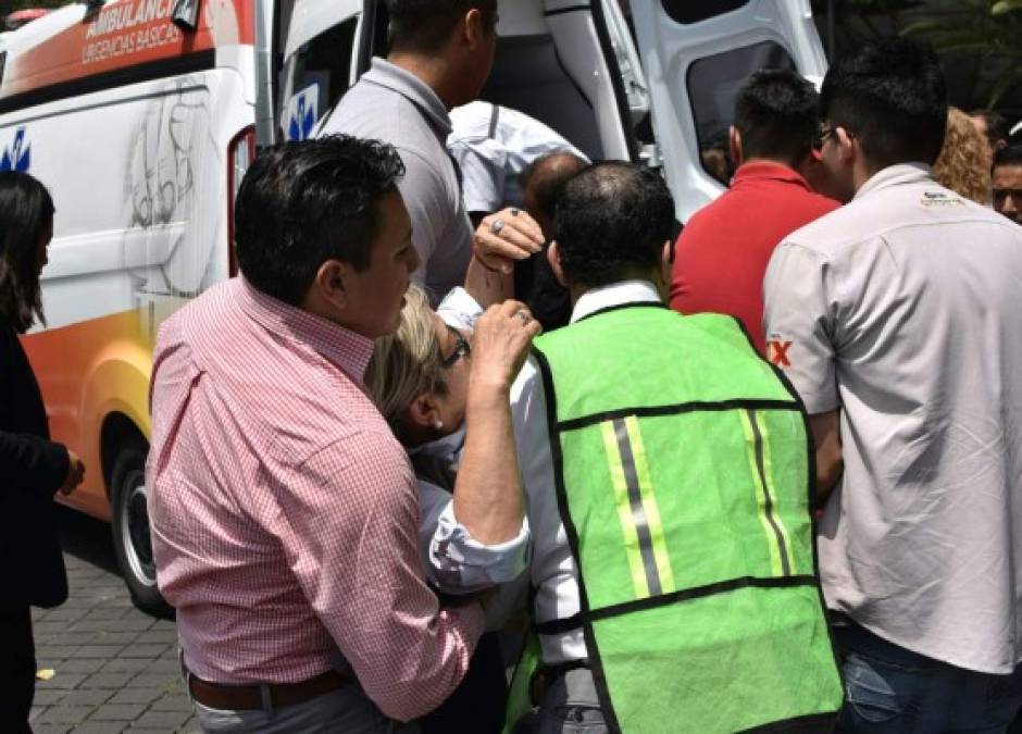 En el central estado de Morelos también se reportan daños.