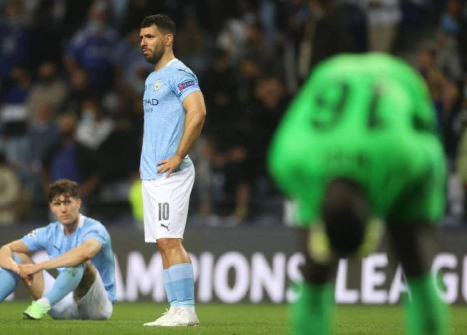 Sergio Agüero se despidió del Manchester City y su tristeza era evidente ya que no pudo ganar la Champions.