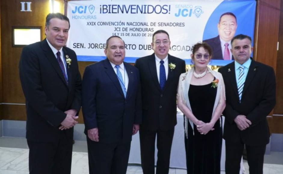 Ramón Fuentes, Manuel Pineda, Jorge Dubón, Claudia Mendoza y Héctor Pavel Fajardo.