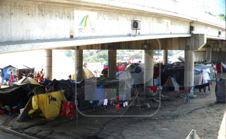 Los dos fenómenos agudizaron la grave situación social y económica que ya atravesaba Honduras.