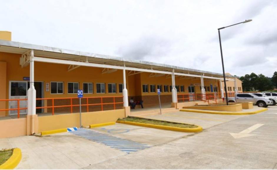 Hospital Enrique Aguilar de La Esperanza<br/><br/>Capacidad: 16 camas<br/><br/>Pacientes covid-19: Seis hospitalizados<br/><br/>Necesidades<br/>- Equipo de bioseguridad<br/>- Flujómetros de oxígeno<br/>- Un médico internista<br/>- 16 camas<br/>- Enfermeras auxiliares y profesionales