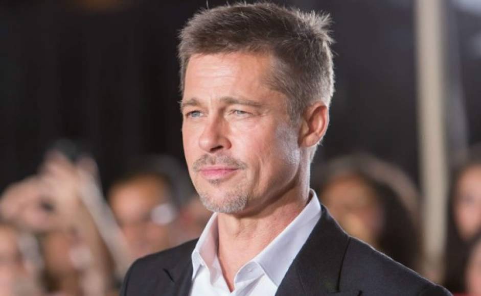 Brad Pitt habló sobre su divorcio con Angelina Jolie y reveló su batallas con el alcoholismo y las drogas en su nueva entrevista con la revista GQ.