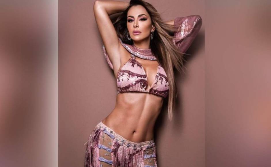 La cantante mexicana Ninel Conde está envuelta en un escándalo tras ser expuesta en redes sociales como 'mala paga'.