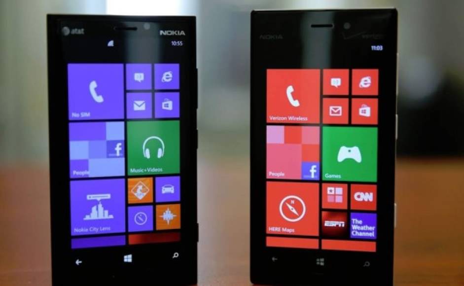 En el 2011, con la ayuda de Microsoft, Nokia debutó con su primer Windows Phone, el Lumia 800.<br/>