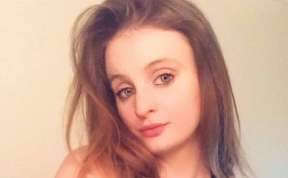 Chloe Middleton, una joven británica de 21 años, murió el pasado viernes tras contagiarse con el nuevo coronavirus COVID-19 en High Wycombe, Buckionghamshire, Reino Unido. Lo que causa revuelo y probables estudios científicos, es que la joven, según dijo su madre, no tenía historial clínico pues gozaba de perfecto estado de salud.