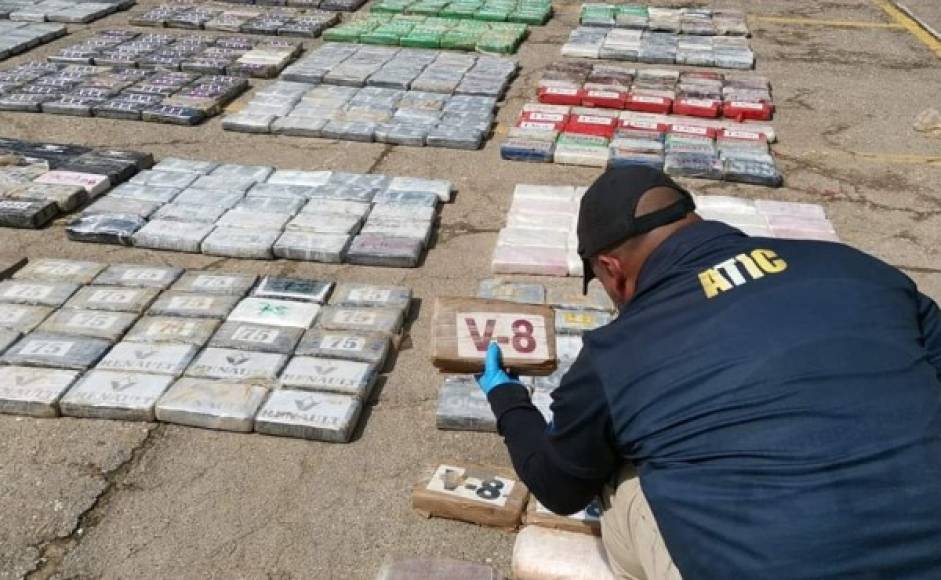 Un total de 911 kilos de cocaína fueron los contabilizados tras el decomiso.