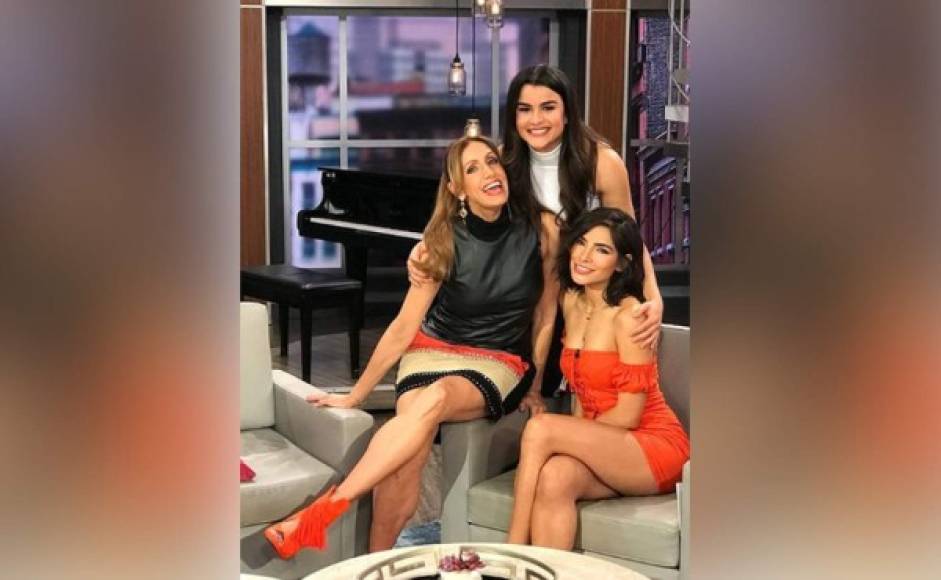 Las famosas casi siempre mantienen en secreto cualquier ayuda del bisturí para lucir 'perfectas'.<br/><br/>No es el caso de la presentadora de Univision Alejandra Espinoza, que colgó en sus redes sociales un video contando a sus fans su paso por el quirófano.