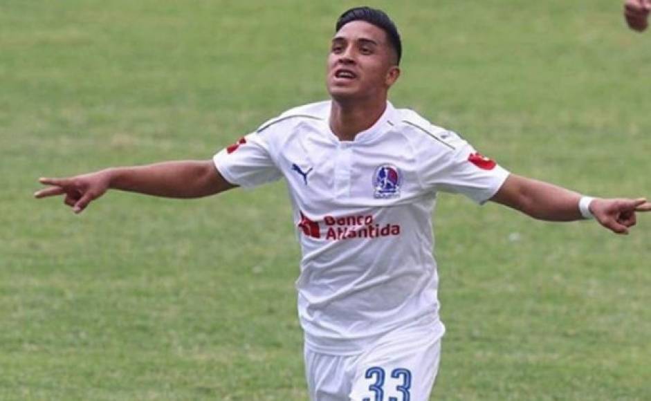 El delantero hondureño, Michaell Chirinos, decidió finalmente jugar con Olimpia esta temporada para recobrar fuerzas de cara a una nueva oportunidad en el extranjero.