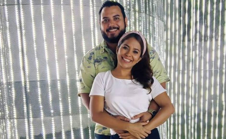 La reconocida periodista y presentadora de televisión Suly Cálix anunció en sus redes sociales que está embarazada de su primer bebé.