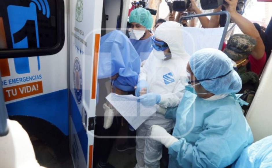 Roberto Cosenza, viceministro de Salud, informó que ya se hicieron las pruebas que confirmarán o descartarán coronavirus en el cuerpo de la hondureña; los resultados estarán en 48 horas.
