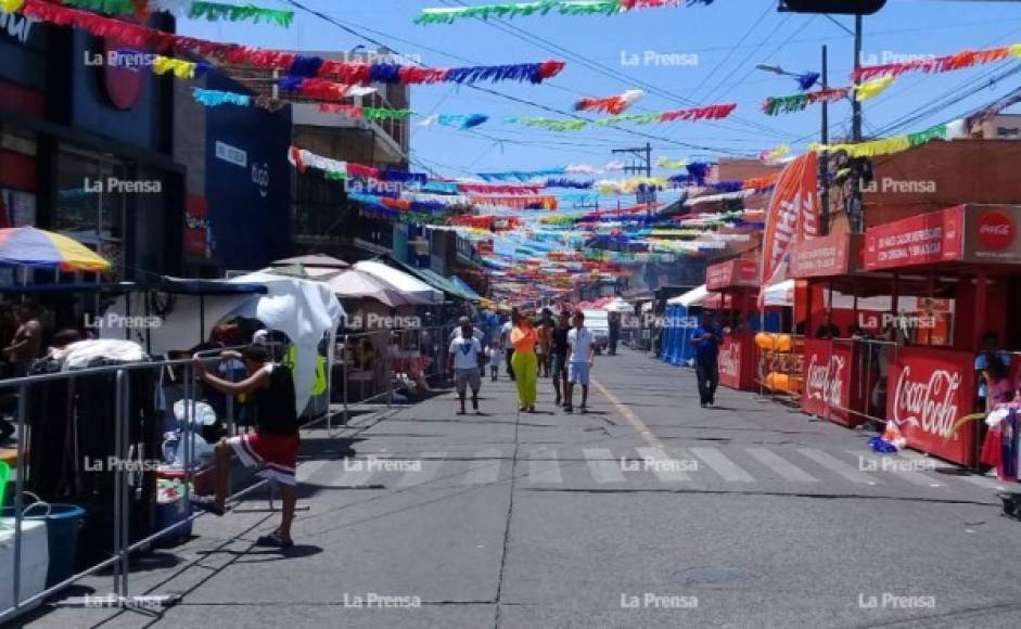 En horas de la noche se llevará a cabo el gran Carnaval Internacional de la Amistad.