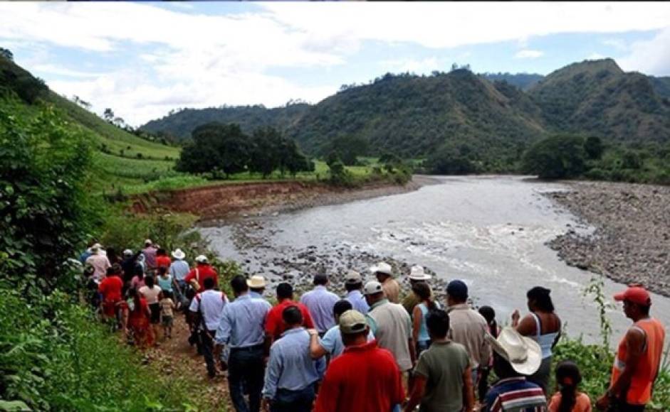 En 2016, el Gobierno hondureño se refirió sobre el inicio de la licitación para ejecutar la obra. Se dijo en ese momento que la inversión para hacer el proyecto de El Tablón sería de unos 3,768 millones de lempiras y una vez construida lograría generar unos 20 megavatios, además de propiciar la oportunidad de crear varios nuevos empleos para la región y terminar con el fantasma de las inundaciones en el Valle de Sula.