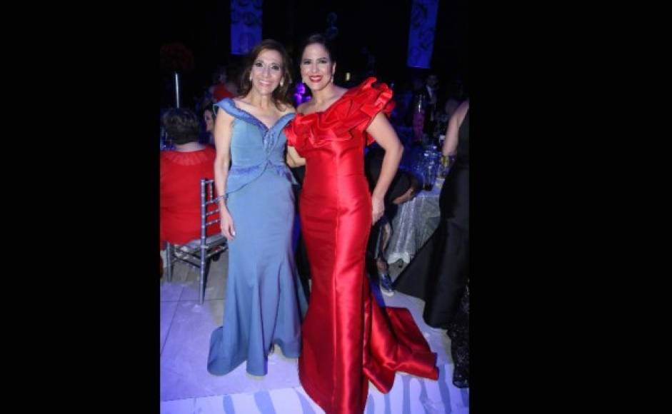 Diana Larach y Doris Peña.