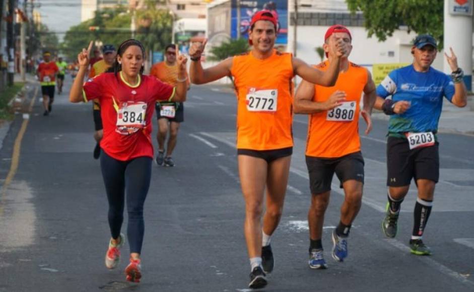 Esta tradicional carrera se inició el 24 de junio de 1975 y desde ese momento se volvió una tradición entre los hondureños.