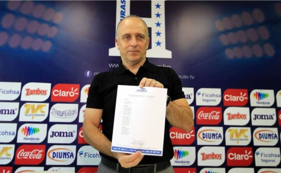 Fabián Coito realizó el llamado de 24 futbolistas para estos dos compromisos.
