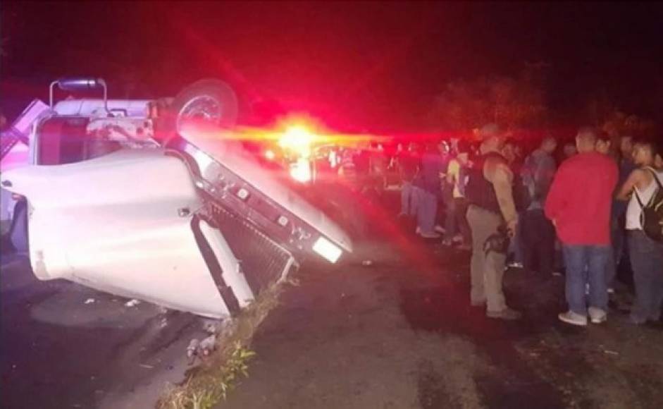 Los hondureños relataron los momentos de pánico que vivieron en el volcamiento. Muchos venían dormidos a la hora del incidente y sufrieron mayores daños. <br/>