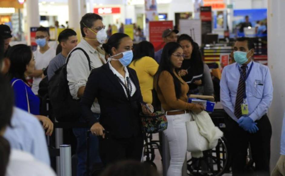 Las dos hondureñas que se convirtieron en los primeros casos de coronavirus registrados en el país presentan condición estable y van en mejoría, informó al mediodía la ministra de Salud, Alba Consuelo Flores.