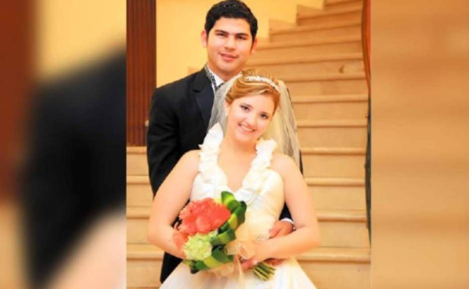 Aunque las fotos de su boda la muestran como una pareja feliz. La hondureña Laura Knigth Rodríguez fue acusada en Honduras del homicidio de su esposo y de un abogado colombiano, ocurrido el 23 de marzo de 2013. Actualmente permanece en la cárcel, luego de haber sido deportada de Argentina donde se había refugiado.