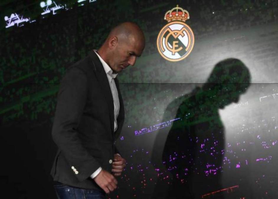 Zinedine Zidane sorprendió a todo el mundo con un aspecto muy moderno en su regreso al Real Madrid como entrenador del equipo.