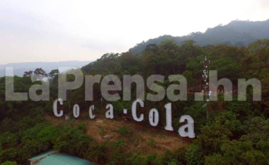 ¡Subir hasta el rótulo de la Coca-Cola! <br/>Este letrero en El Merendón se aprecia desde toda la ciudad. ¡No olvides llevar tu cámara porque querrás captar esa vista!
