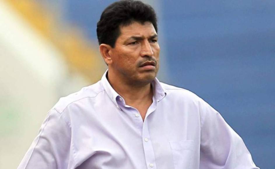 Carlos Martínez: El experimentado entrenador hondureño es candidato para llegar al banquillo del Real de Minas.