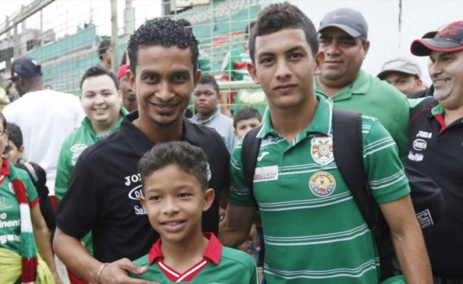 Los Berríos - Mario y Víctor jugaron juntos en el Marathón. Ahora, solo quedó el joven mediocampista de 21 años. Víctor debutó en el 2016 con los verdolagas.