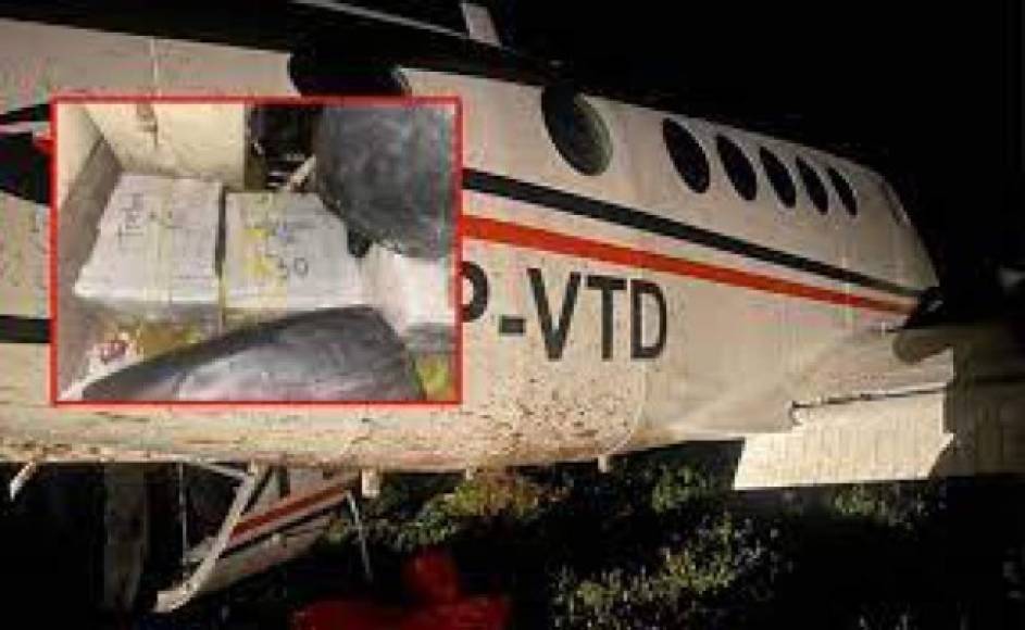 Avioneta confiscada por autoridades de Honduras en Brus Laguna en los últimos días. Contenía al menos 16 fardos de cocaína. Fue detectada por los radares de la milicia hondureña. Provenía, describieron, de Sudamérica.