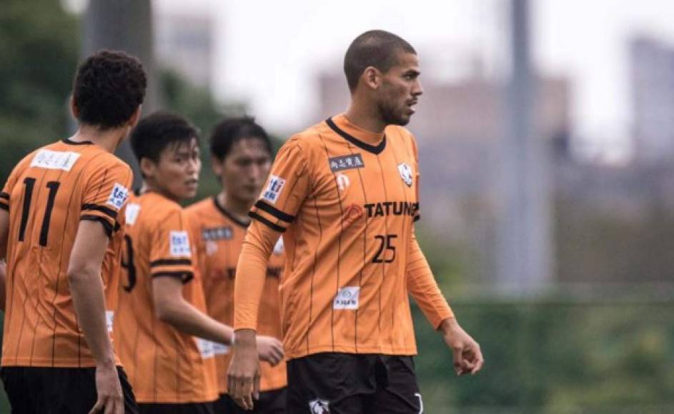 Antes de su salida del Tatung FC, el defensor hondureño espera despedirse con un título del club ya que tienen serias posibilidades de pelear por la Copa. 'Si ganamos el próximo juego nos ponemos a dos puntos del líder y el siguiente encuentro es contra el líder', expresó.