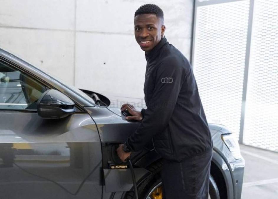 Vinicius: El brasileño ha optado por un e-ton Sportback 100% eléctrico.