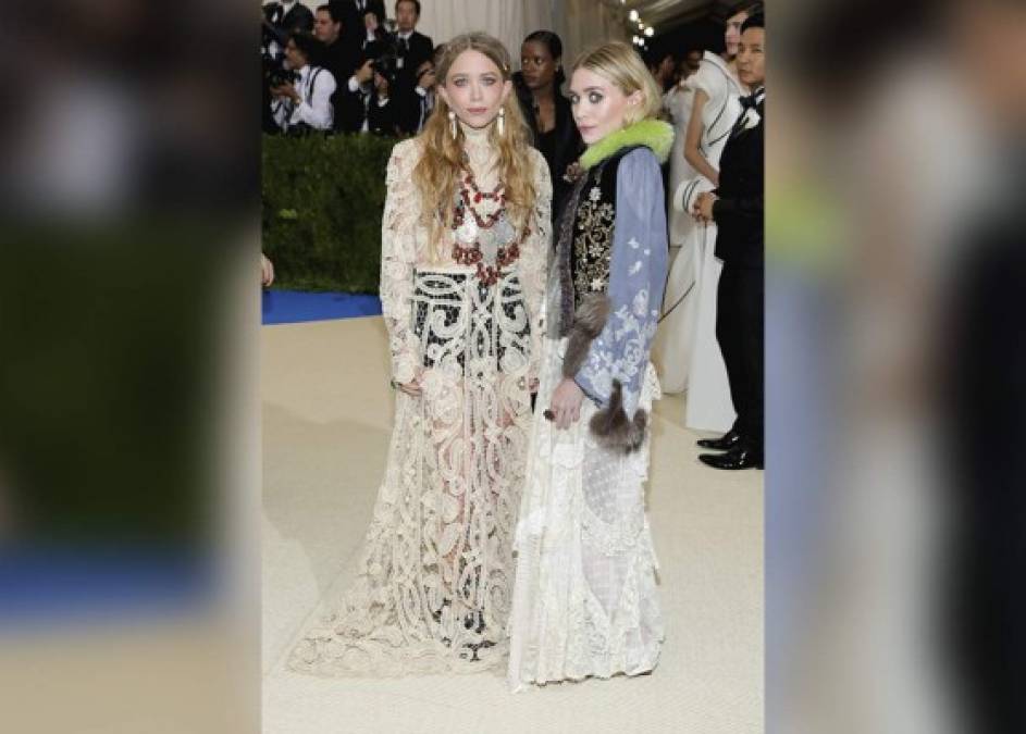 El aspecto de las gemelas Olsen en la MET Gala dio de que hablar en redes sociales