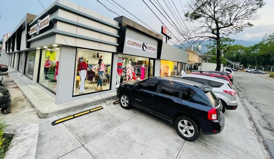 Las tiendas están ubicadas en Barrio Los Andes de San Pedro Sula.