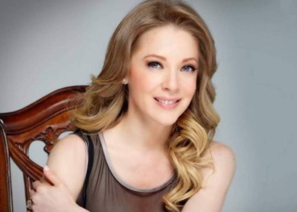 Edith González, primera actriz mexicana, falleció el 13 de junio de 2019, según confirmaron fuentes cercanas a su familia. La rubia artista tenía 54 años y trabajó en 26 filmes, más de 34 telenovelas, entre las más famosas 'Corazón Salvaje', 'Doña Bárbara' y 'Salomé' y sobre 10 obras de teatro. <br/><br/>La actriz padeció de cáncer de ovarios por muchos años. Dejó una hija Constanza Creel González.