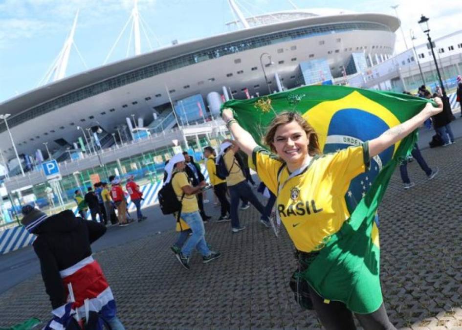 Las brasileñas se robaron el show en las chicas del día de Mundial. Foto EFE