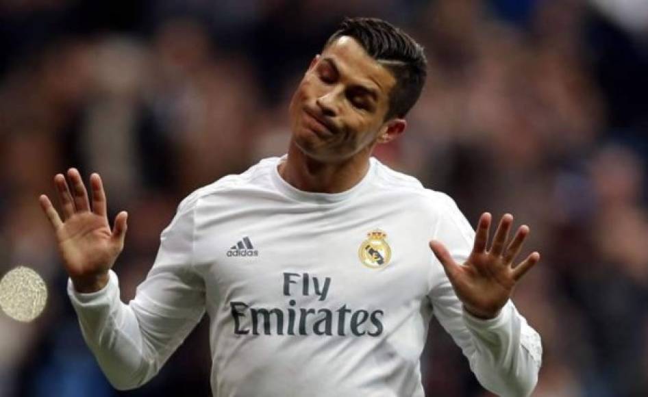 Nº1 Cristiano Ronaldo. El crack portugués siempre se ha catalogado como uno de los mejores jugadores del mundo y no es nada raro que se pusiera de primero en el listado. El mismo CR7 ha dicho que no hay nadie mejor que él.