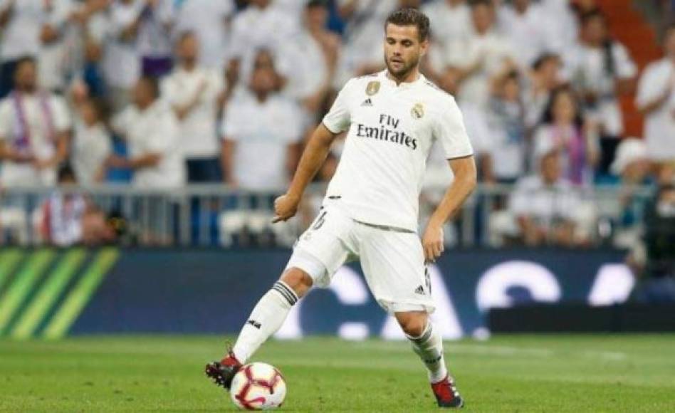 Nacho: El defensor español tampoco estará ante PSG. Se encuentra sancionado.