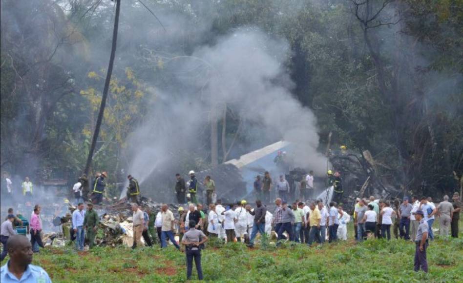 Tres sobrevivientes tras accidente aéreo en Cuba (prensa oficial)
