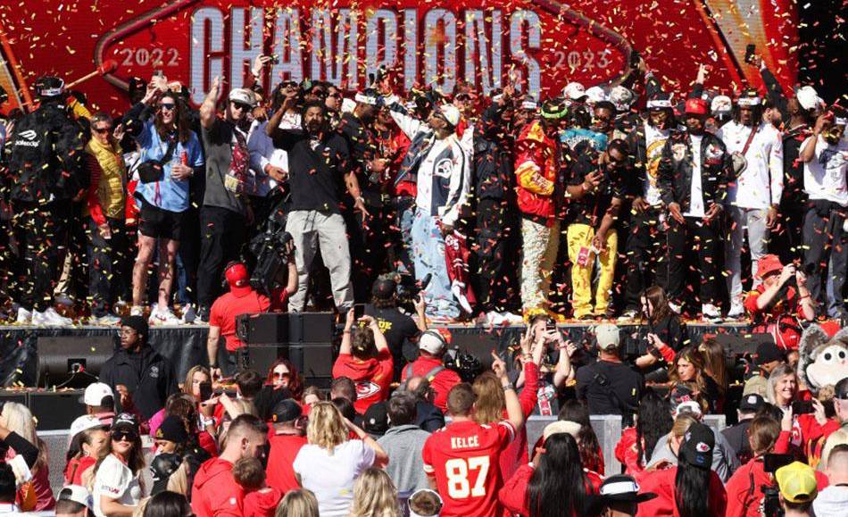 Los Chiefs celebraron su tercer título de la Super Bowl en cinco temporadas, después de vencer a los San Francisco 49ers en tiempo extra en Las Vegas el domingo.