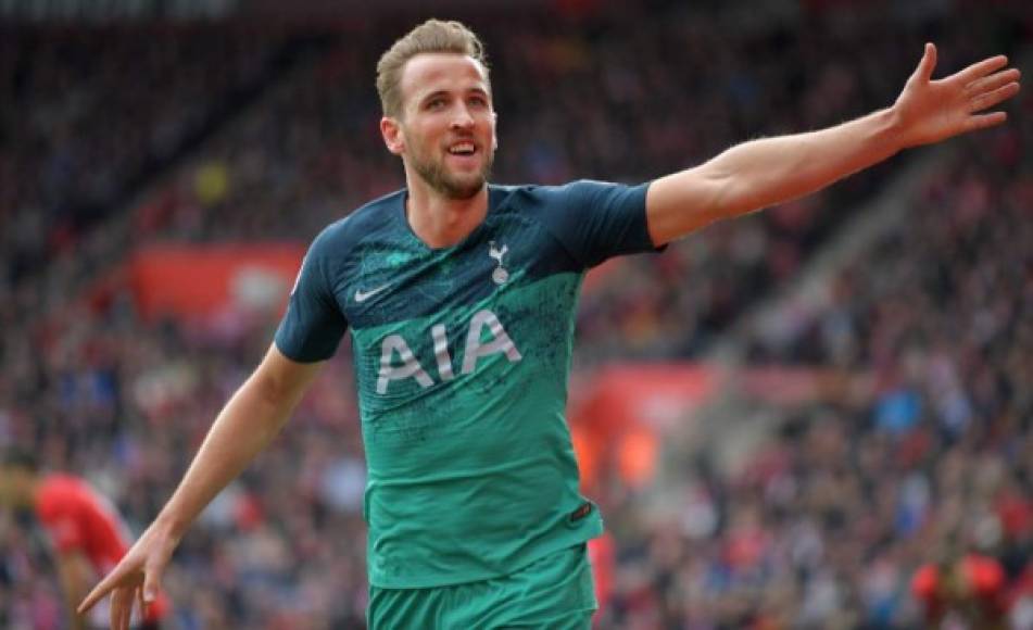 Harry Kane: El delantero inglés de 25 años de edad es otro de los que puede llegar al Real Madrid en la próxima campaña. Es figura del Tottenham.