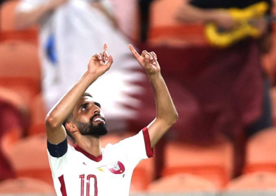 Los futbolistas más peligrosos de la selección de Qatar son su capitán y número 10, Hasan Al Haydos que participa en el Al Sadd y es uno de los más talentosos. También tiene como figuras a Khoukhi Boualem y Akram Afif.<br/><br/>