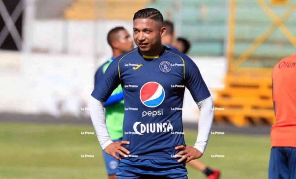 Emilio Izaguirre: Experimentado lateral izquierdo que milita en el Motagua, aunque con los azules se ha venido desempeñando como volante de contención (33 años).