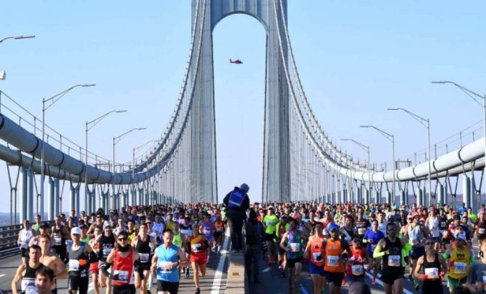 Las perfectas condiciones meteorológicas, con un radiante sol y fresca temperatura, y la inesperada presencia en los podios de dos jóvenes atletas africanos fueron los protagonistas del maratón de Nueva York de 2019.