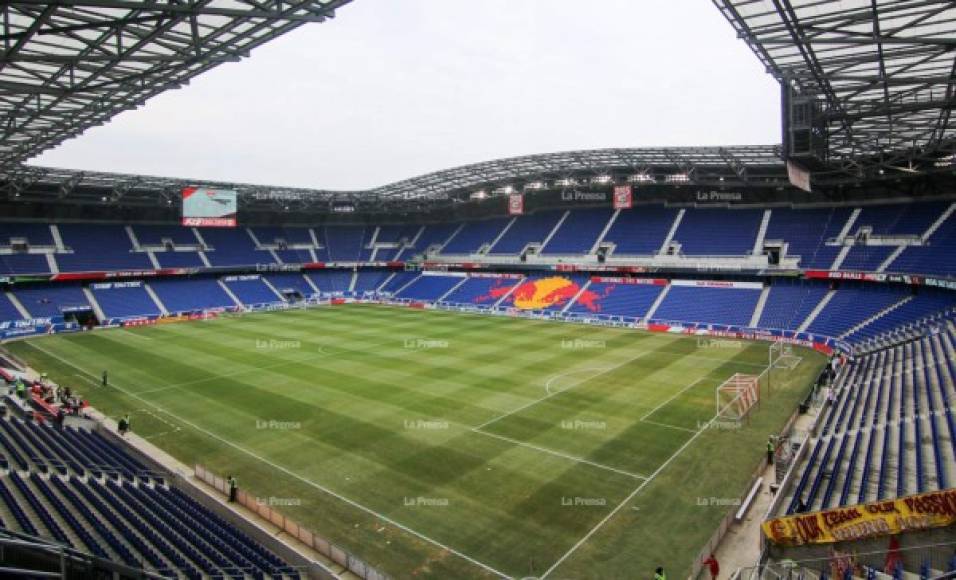 El estadio Red Bull Arena será el escenario deportivo del duelo entre las selecciones de Honduras y Ecuador. Tiena una capacidad para 25 mil aficionados; abrió sus puertas en el 2010.